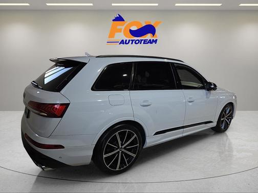 Glacier White Metallic 2021 Audi SQ7 4.0T Premium Plus