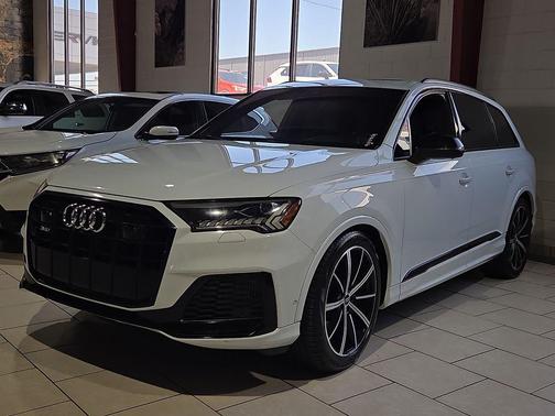Glacier White Metallic 2021 Audi SQ7 4.0T Premium Plus