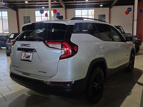 White Frost Tri-Coat 2022 GMC Terrain AT4