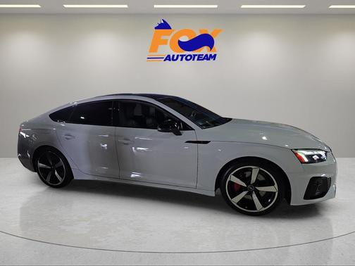 Glacier White Metallic 2024 Audi A5 Sportback 45 S line quattro Premium