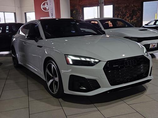 Glacier White Metallic 2024 Audi A5 Sportback 45 S line quattro Premium