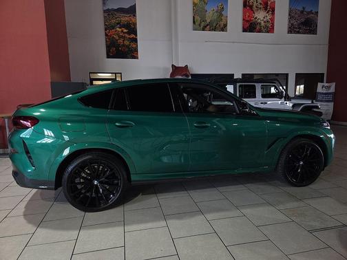 Isle of Man Green Metallic 2026 BMW X6 M60i