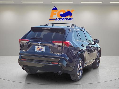 2025 Toyota RAV4 Plug-In Hybrid SE