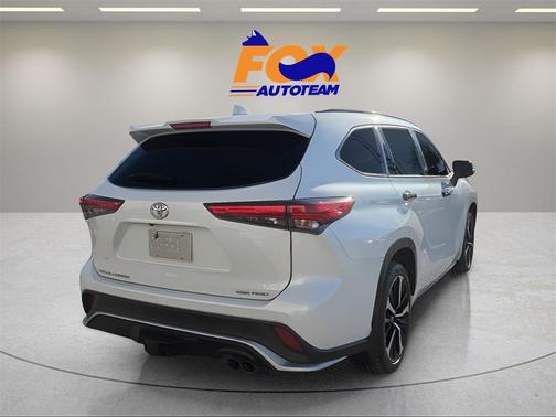 2022 Toyota Highlander XSE