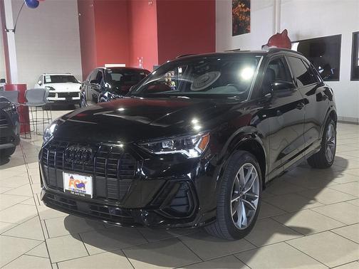 2023 Audi Q3 45 S line Premium