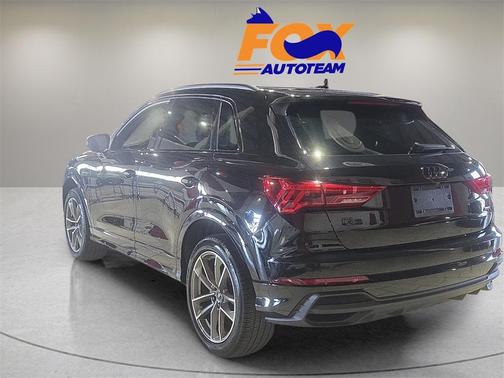 2023 Audi Q3 45 S line Premium