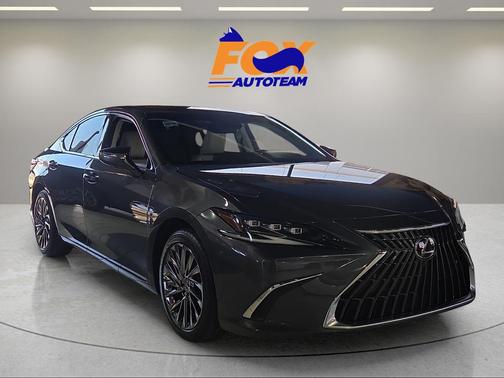Gray 2024 Lexus ES 300h Ultra Luxury