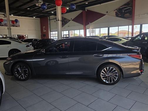 Gray 2024 Lexus ES 300h Ultra Luxury