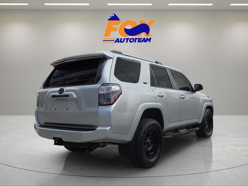 Classic Silver Metallic 2024 Toyota 4Runner SR5 Premium