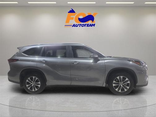 2025 Toyota Highlander Hybrid XLE