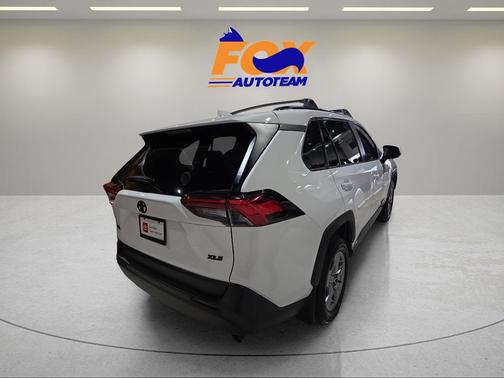 Ice 2024 Toyota RAV4 XLE