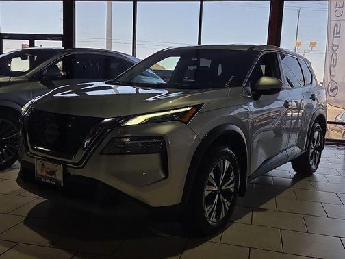Brilliant Silver Metallic 2022 Nissan Rogue SV