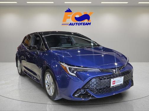 Midnight Black Metallic 2025 Toyota Corolla Hatchback SE