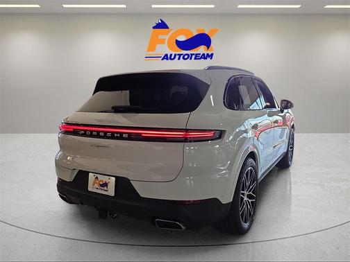 2024 Porsche Cayenne Base
