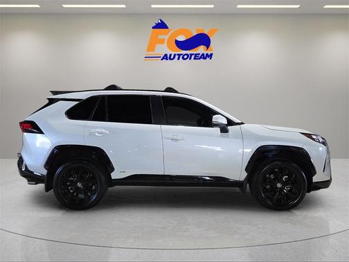 2024 Toyota RAV4 Hybrid SE