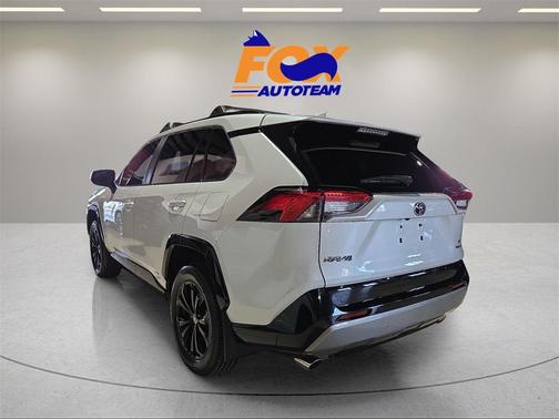 2024 Toyota RAV4 Hybrid SE