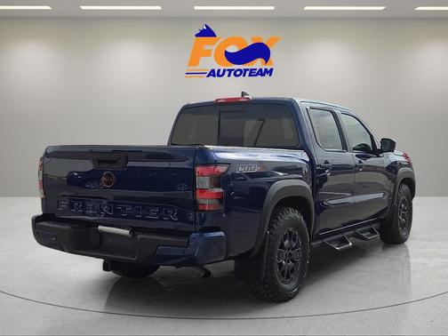 Deep Blue Pearl 2023 Nissan Frontier PRO-X