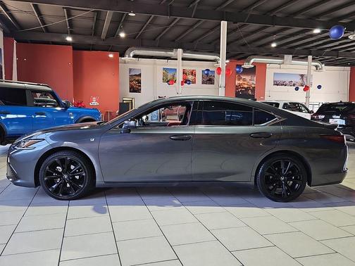Gray 2024 Lexus ES 350 F SPORT Handling