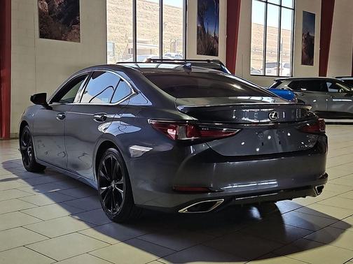 Gray 2024 Lexus ES 350 F SPORT Handling