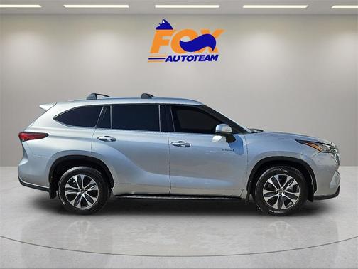 2020 Toyota Highlander Hybrid XLE