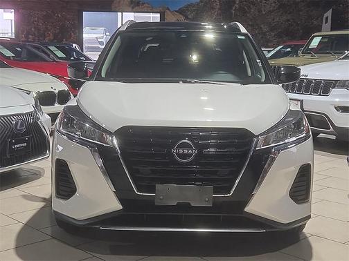 2022 Nissan Kicks SV