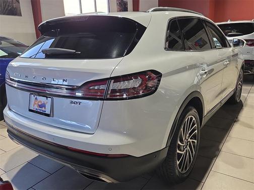 2020 Lincoln Nautilus Reserve