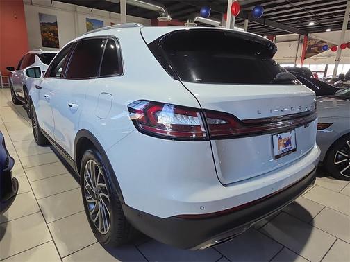 2020 Lincoln Nautilus Reserve