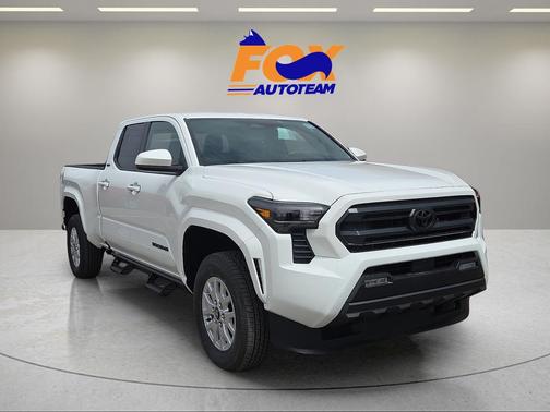 White 2026 Toyota Tacoma SR5