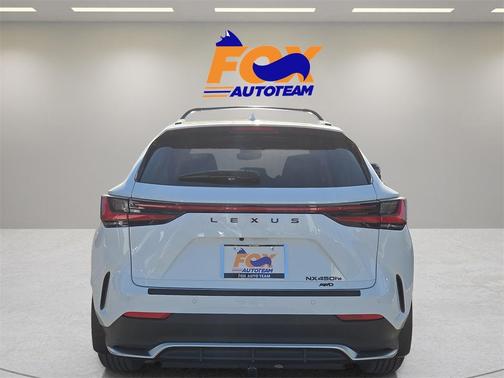 2026 Lexus NX 450h+ F SPORT Handling