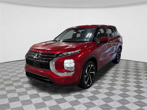 2022 Mitsubishi Outlander ES
