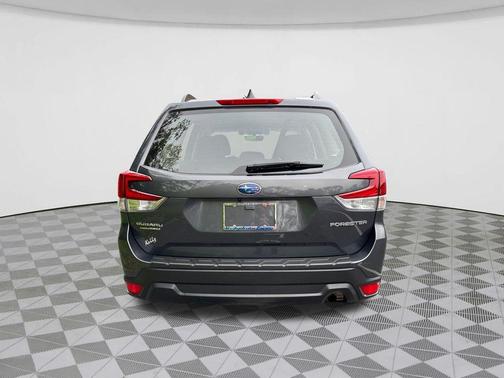 Magnetite Gray Metallic 2020 Subaru Forester Base