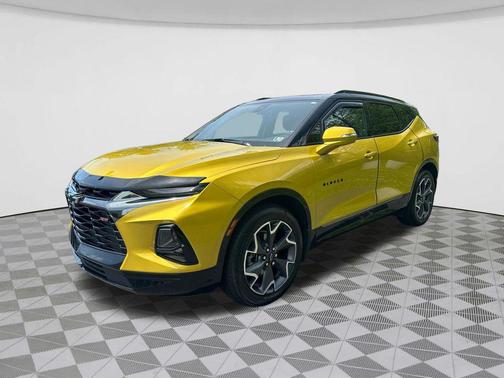 Nitro Yellow Metallic 2022 Chevrolet Blazer RS