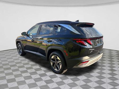 Phantom Black 2026 Hyundai TUCSON SEL