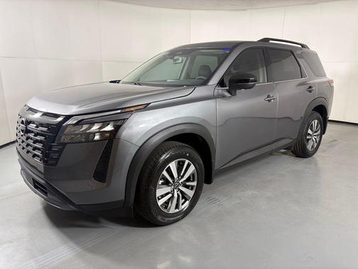 Gun Metallic 2026 Nissan Pathfinder SL
