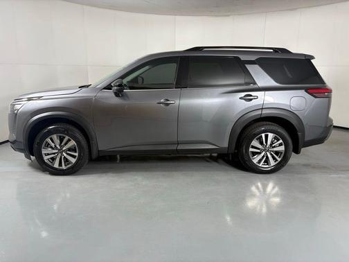 Gun Metallic 2026 Nissan Pathfinder SL