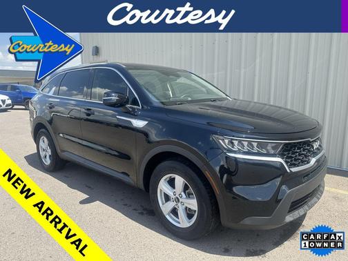 2022 Kia Sorento LX