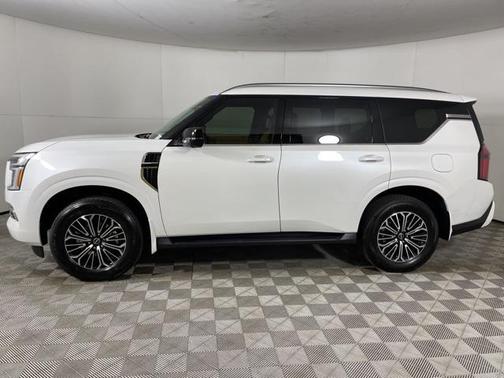2025 Nissan Armada SL 2WD