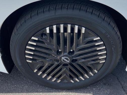 2023 Nissan Leaf SV PLUS 60 kWh