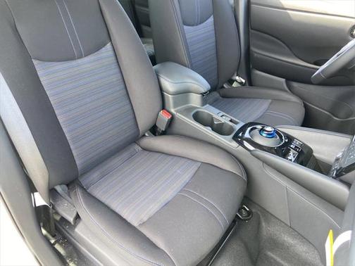 2023 Nissan Leaf SV PLUS 60 kWh