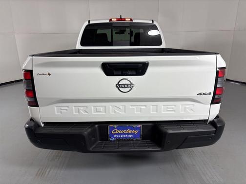 2026 Nissan Frontier S