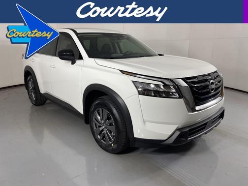 2025 Nissan Pathfinder S FWD