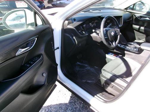 2023 Buick Envision Preferred FWD