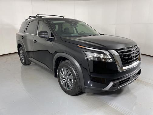 2025 Nissan Pathfinder SV FWD