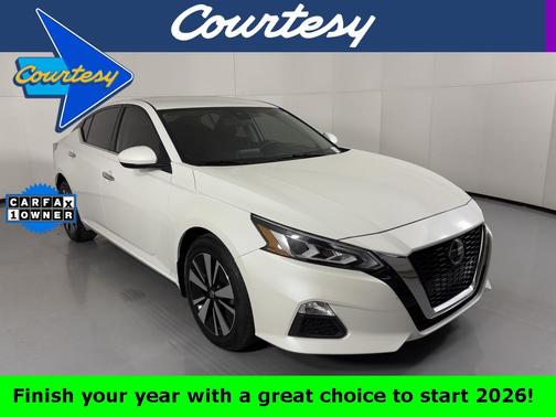 2022 Nissan Altima 2.5 SV