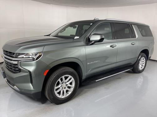 2023 Chevrolet Suburban LT