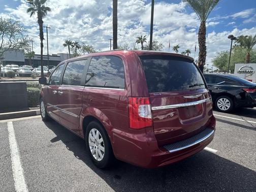 2012 Chrysler Town & Country Touring-L