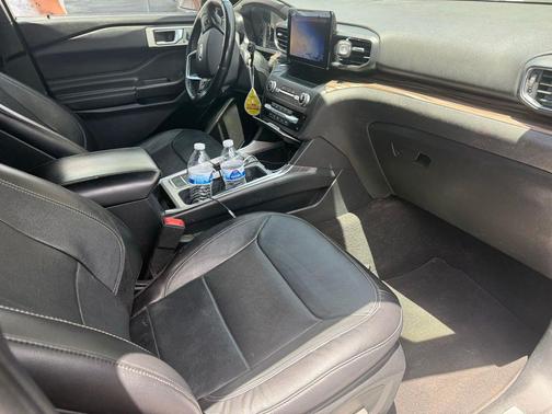 Magnetic Metallic 2020 Ford Explorer Limited