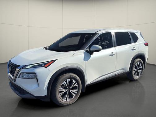 Pearl White Tricoat 2023 Nissan Rogue SV