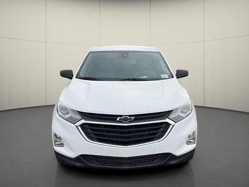 Summit White 2020 Chevrolet Equinox LS