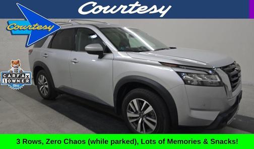 2024 Nissan Pathfinder SL FWD